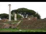 06944 ostia - regio i - insula xi - tempio rotondo (i,xi,1) - blick vom platz vor der cella aus nordwesten.jpg